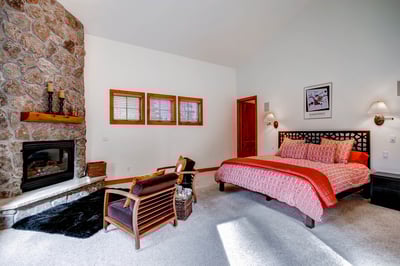 Primary suite