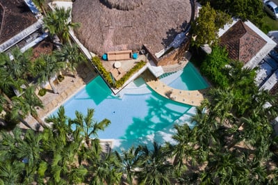 Luxury Villa Photo #2