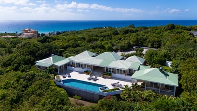 Luxury Villa Photo #40