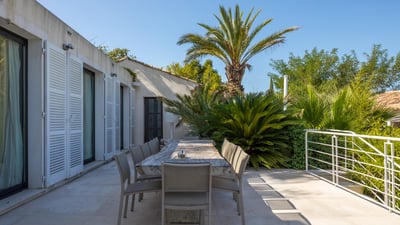 Luxury Villa Photo #8