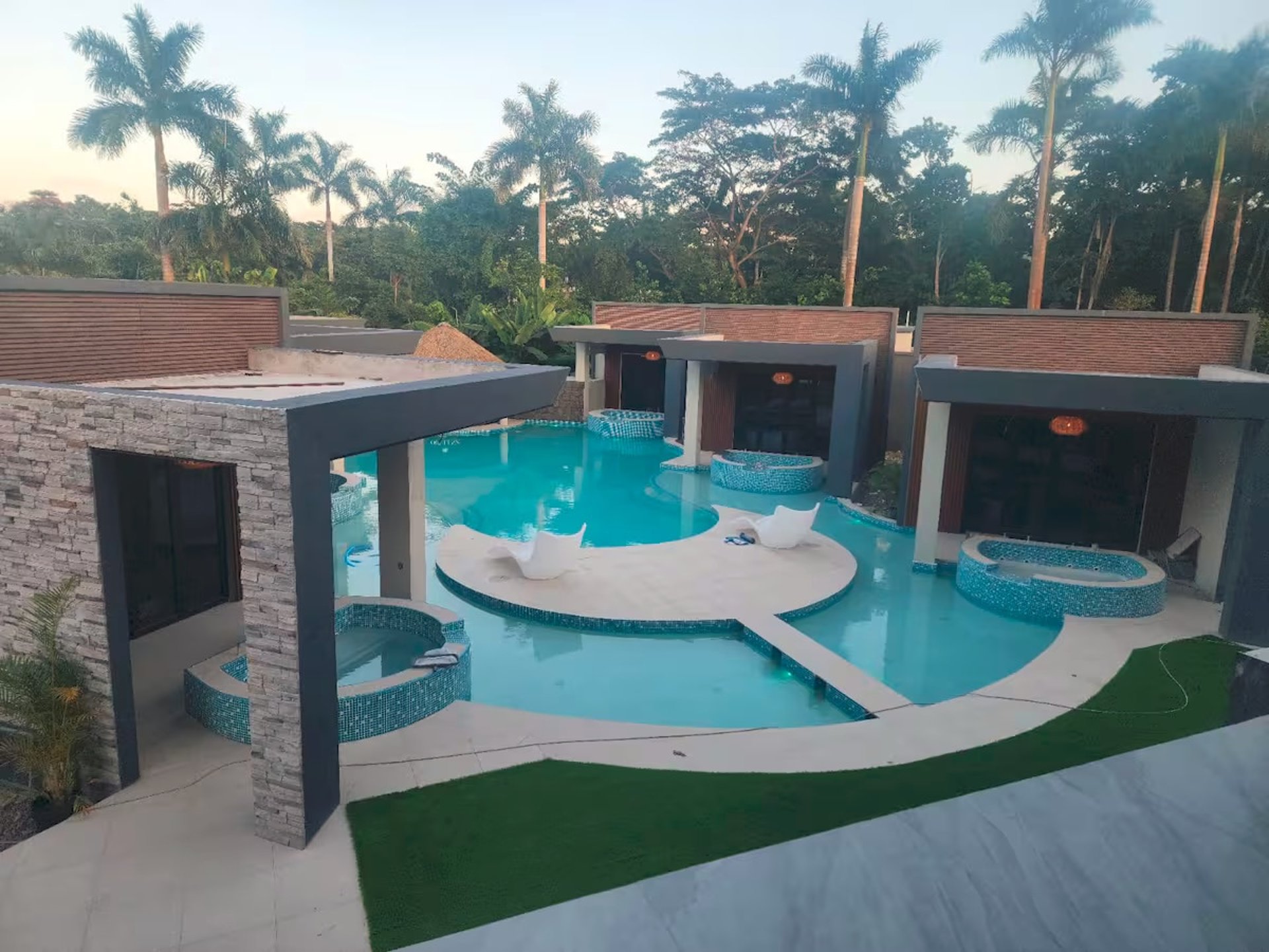Opulenz Villa - 3