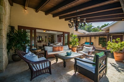 Luxury Villa Photo #7
