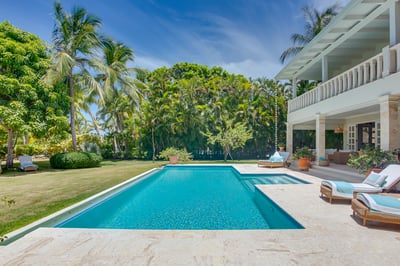 Luxury Villa Photo #13