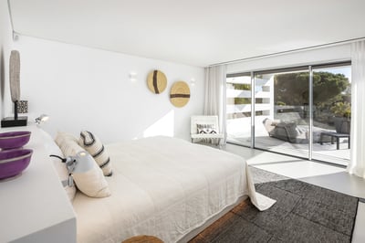 Luxury Villa Photo #23