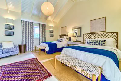 Luxury Villa Photo #37