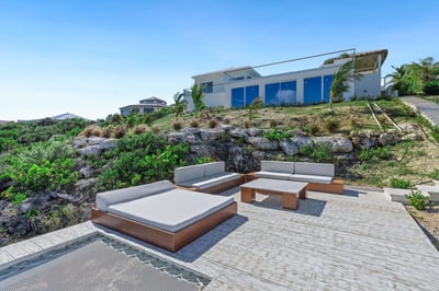 Luxury Villa Photo #9