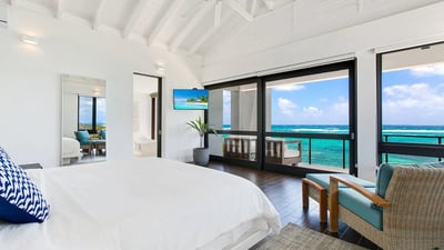 Luxury Villa Photo #28