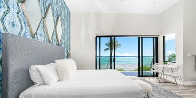 Luxury Villa Photo #18