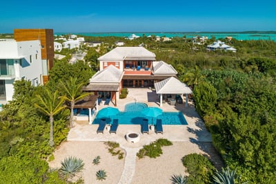 Luxury Villa Photo #2