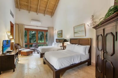 Luxury Villa Photo #29