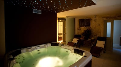 Luxury Villa Photo #9