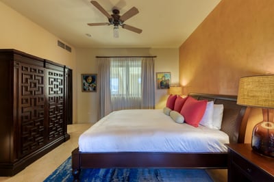 Luxury Villa Photo #17