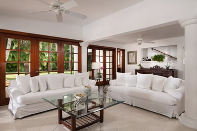 Luxury Villa Photo #6