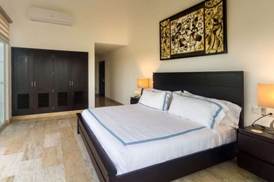 Luxury Villa Photo #61