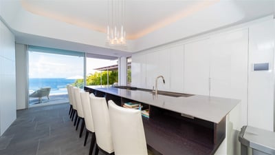 Kitchen & Dining Area