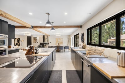 Luxury Villa Photo #23