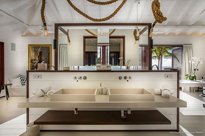 Luxury Villa Photo #26