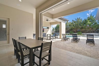 Luxury Villa Photo #17