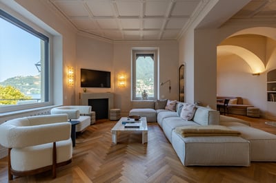 Luxury Villa Photo #13