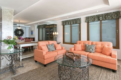 Luxury Villa Photo #21