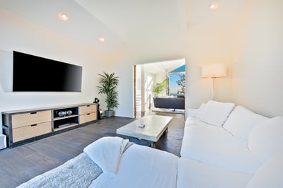 Luxury Villa Photo #35