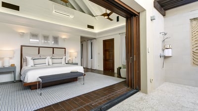 Luxury Villa Photo #56