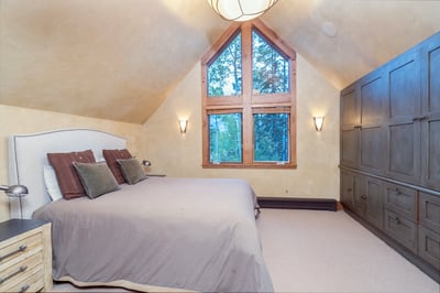 Luxury Villa Photo #17