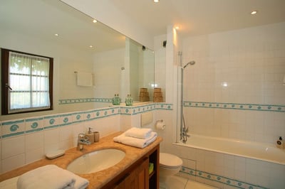 Luxury Villa Photo #23