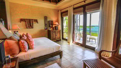 Luxury Villa Photo #17