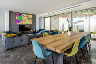 Luxury Villa Photo #14