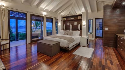 Luxury Villa Photo #14