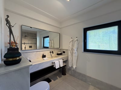 Luxury Villa Photo #62