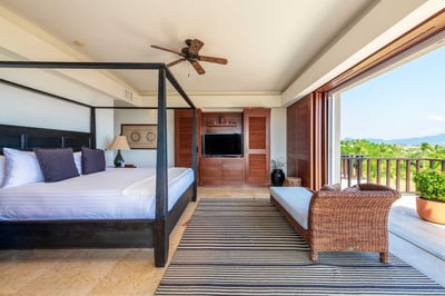 Luxury Villa Photo #20