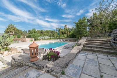 Luxury Villa Photo #10