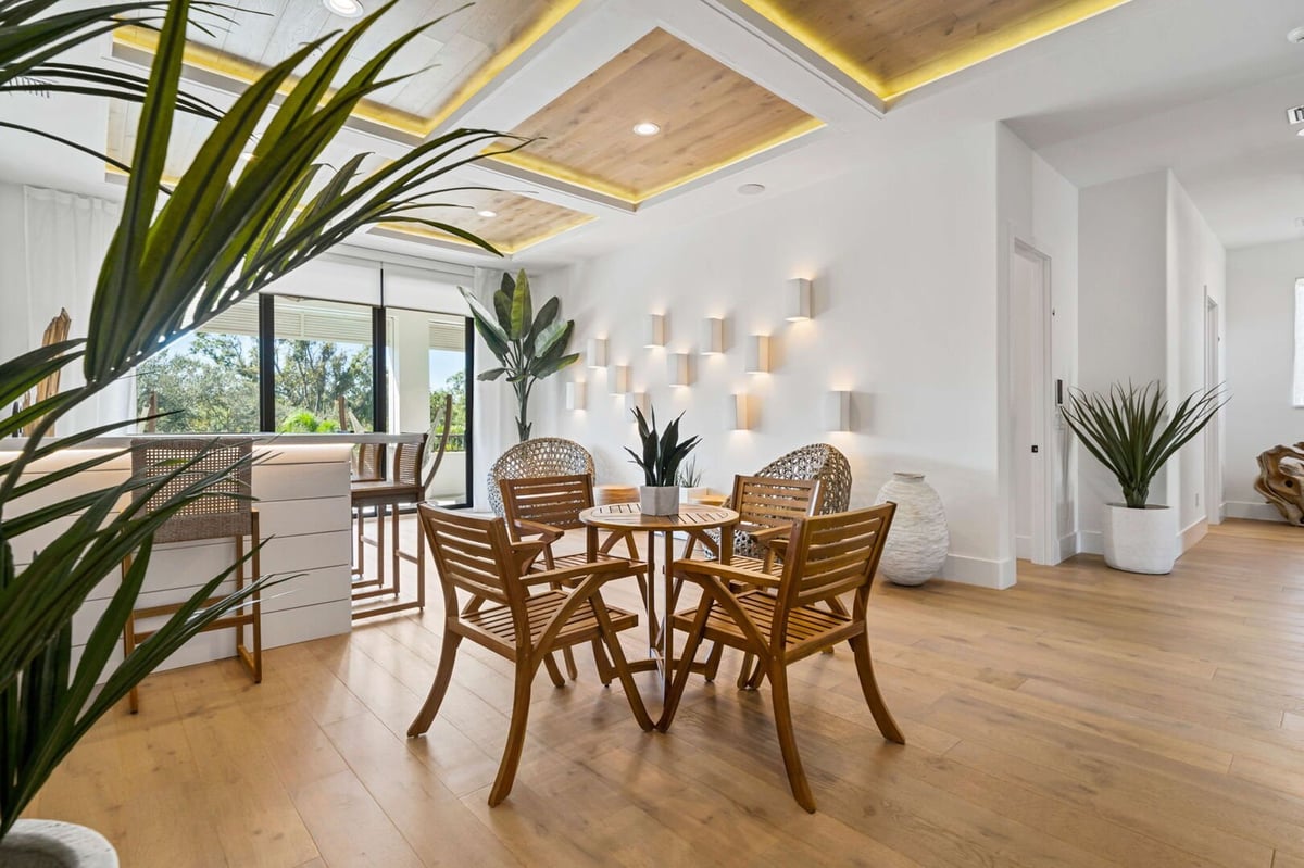 Majestic Mirage Estate