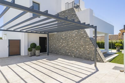 Luxury Villa Photo #7