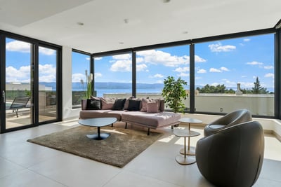 Luxury Villa Photo #16