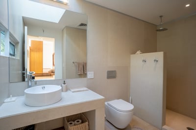 Luxury Villa Photo #48