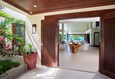 Luxury Villa Photo #10