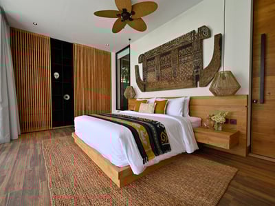 Luxury Villa Photo #26
