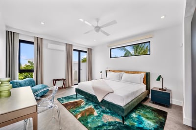 Luxury Villa Photo #33