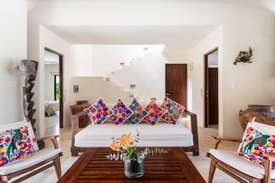 Luxury Villa Photo #16