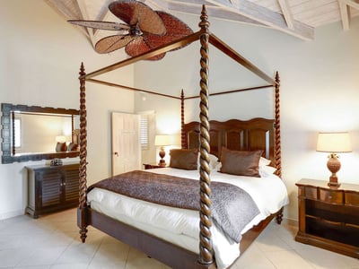 Luxury Villa Photo #21