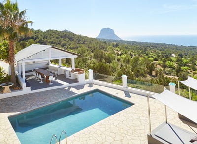 Luxury Villa Photo #4