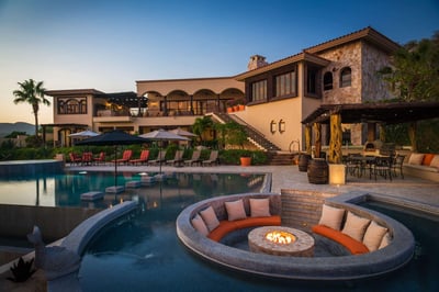 Luxury Villa Photo #6