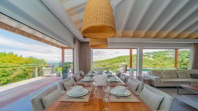 Luxury Villa Photo #25
