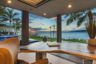 Luxury Villa Photo #28