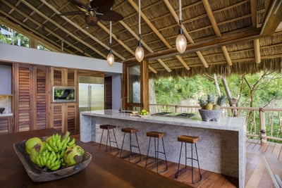 Luxury Villa Photo #3