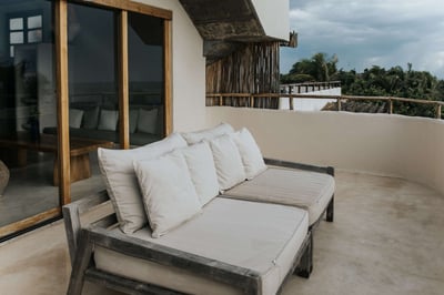 Luxury Villa Photo #3