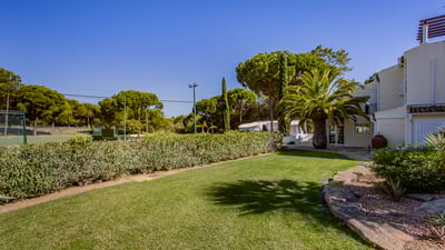 Luxury Villa Photo #6